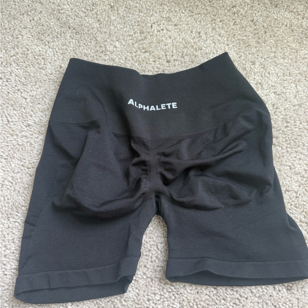 Alphalete Black Seamless Scrunch-Back Bike Shorts